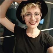 Interactive and Customized English Lessons with Experienced Tutor